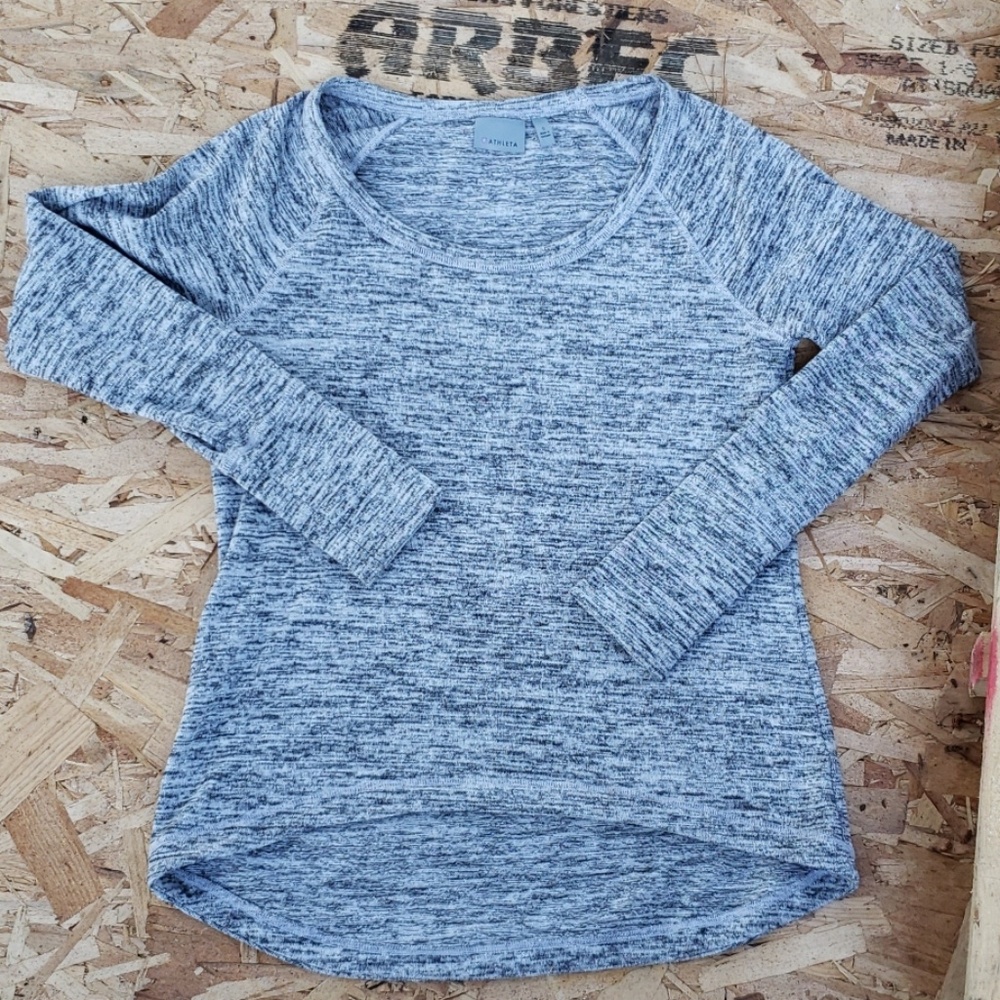 Athleta No Sweatin It Sharkbite top Size S